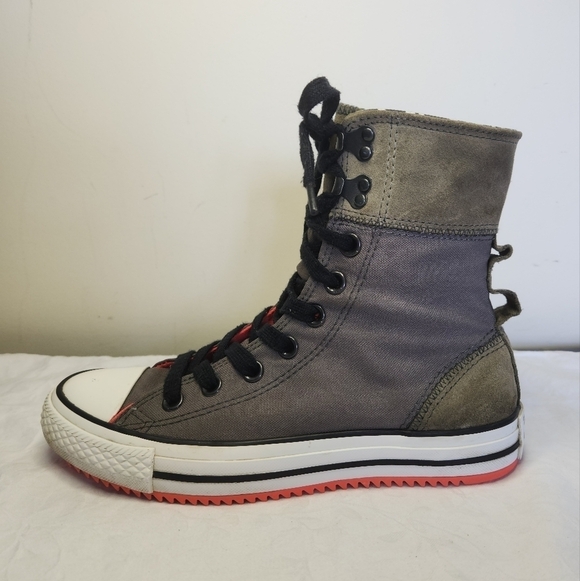 Suede Converse Allstars Hightops - Picture 2 of 12
